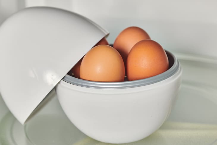 So sánh hiệu quả của 4 thiết bị nhà bếp có thể dùng để luộc trứng - Ảnh 9. So sánh hiệu quả của 4 thiết bị nhà bếp có thể dùng để luộc trứng - Ảnh 9.