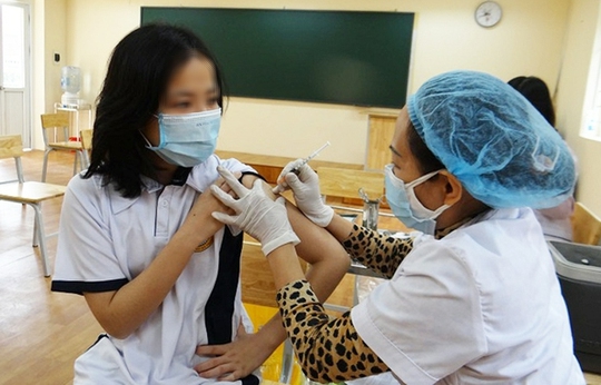 Xuất hiện các chùm ca bệnh COVID-19 trong trường học ở Hải Phòng, Quảng Ninh - Ảnh 1.