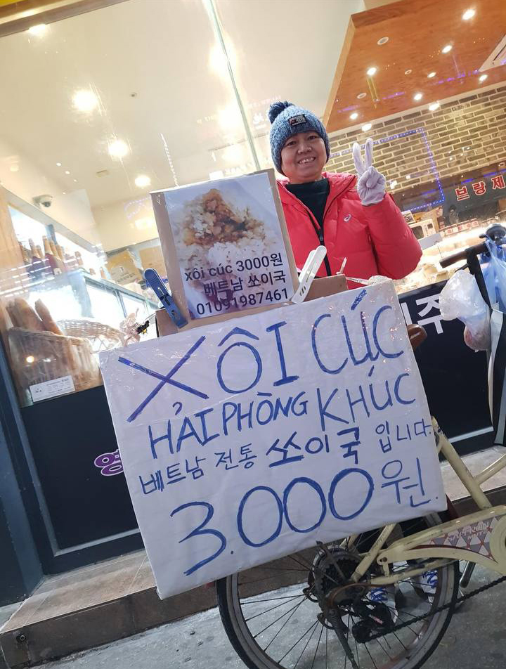 Người phụ nữ Việt bán xôi khúc ở Hàn Quốc: Có ngày kiếm hơn chục triệu, từ bán dạo đến mở được quán ăn đông khách - Ảnh 1.
