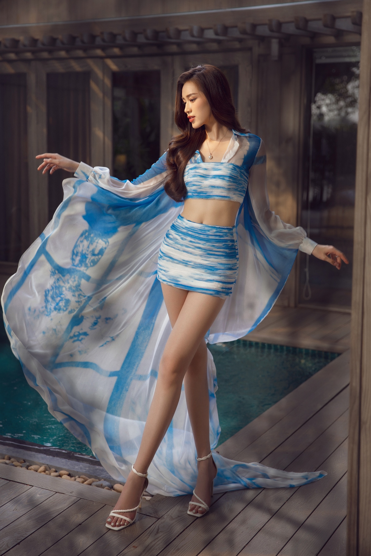 Hoa hậu Đỗ Thị Hà ngày càng quyến rũ sau 3 năm đăng quang - Ảnh 3. Hoa hậu Đỗ Thị Hà ngày càng quyến rũ sau 3 năm đăng quang - Ảnh 3.