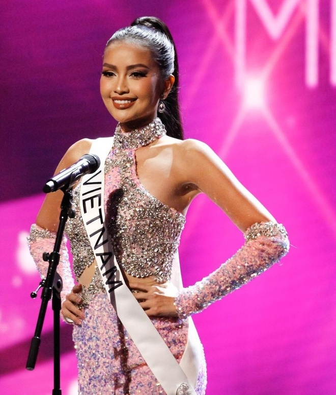 Nàng hậu Vbiz được mệnh danh Barbie châu Á: Ngụp lặn trong loạt lùm xùm hậu Miss Universe, hiện tại thay đổi thế nào? - Ảnh 1.