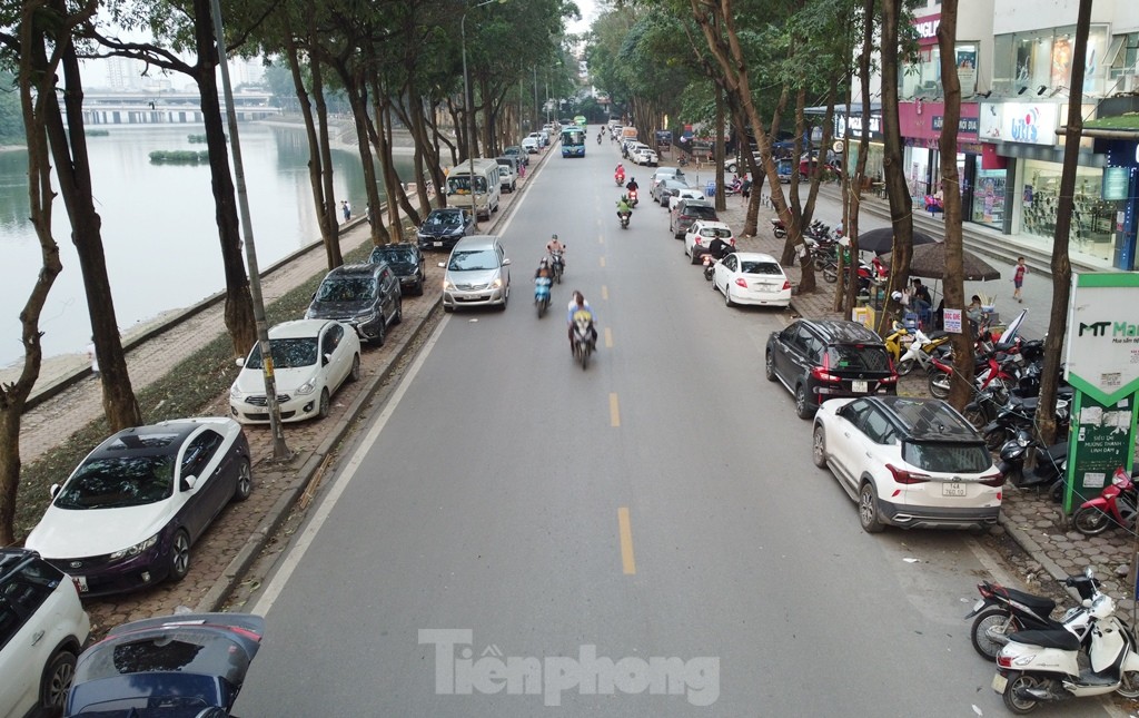 Tận thấy các bãi xe lậu 'bủa vây' khu HH Linh Đàm - Ảnh 3.