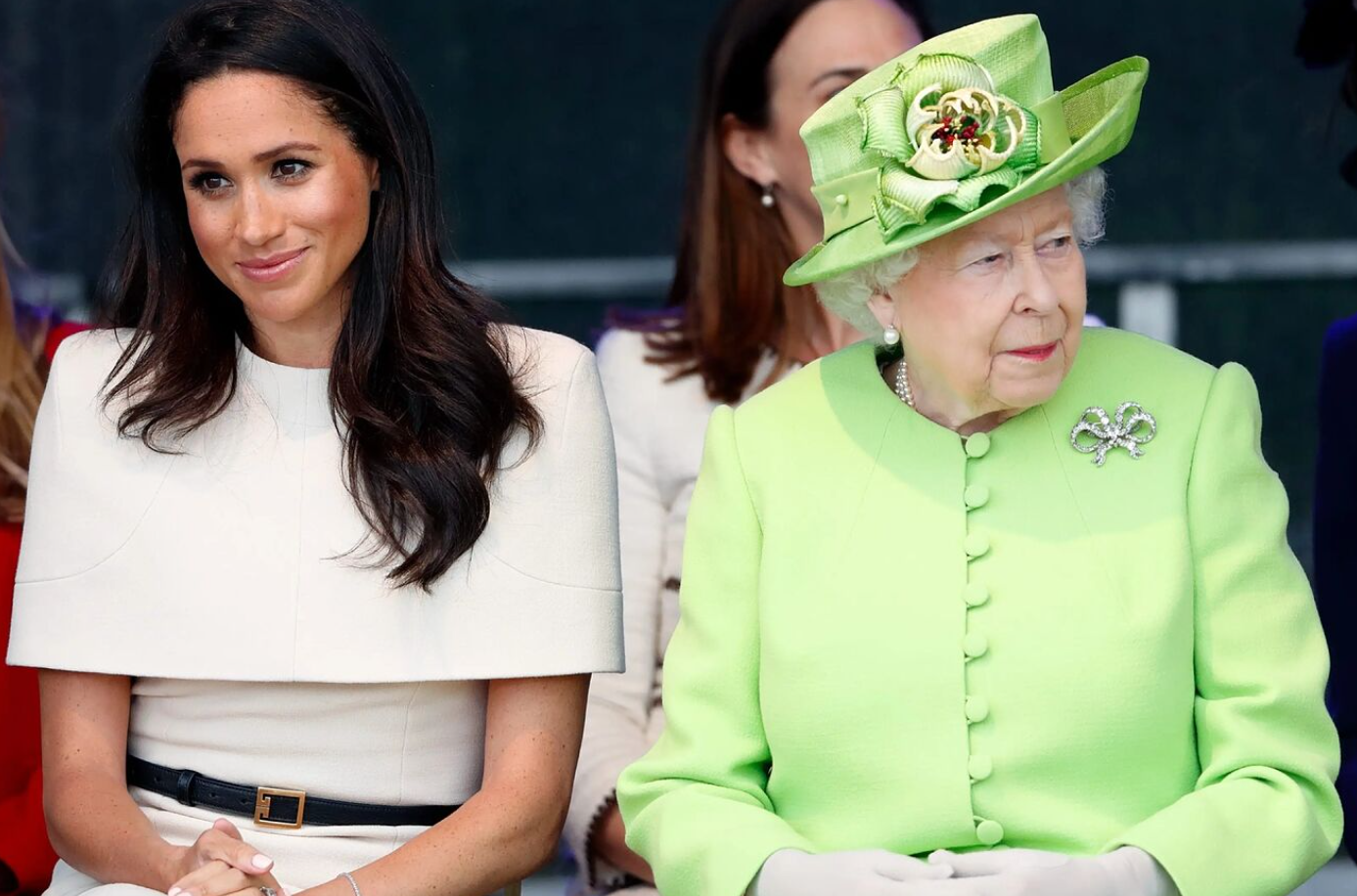 Nữ hoàng Elizabeth từng nhận “gáo nước lạnh” từ Meghan khi cô thẳng thừng từ chối lời khuyên của bà - Ảnh 1.