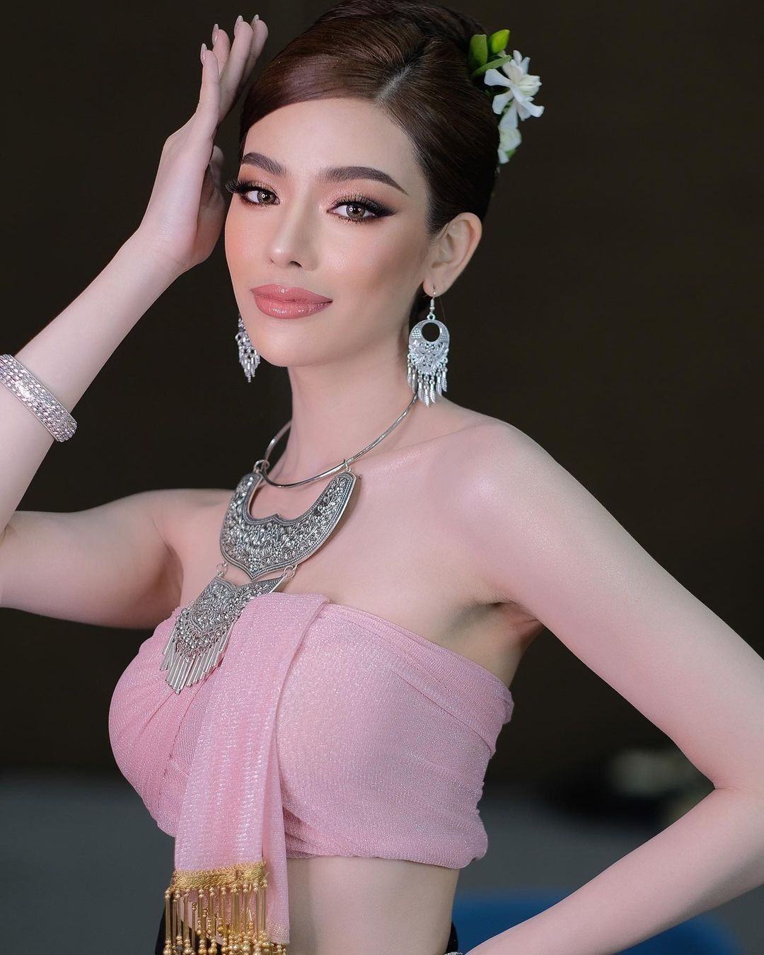Màn trình diễn của người đẹp gốc Việt ở Hoa hậu Hòa bình Thái Lan - Ảnh 2.