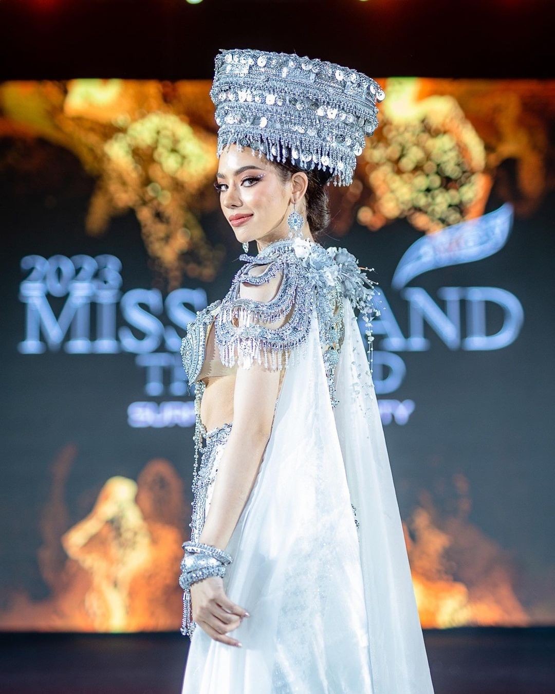 Màn trình diễn của người đẹp gốc Việt ở Hoa hậu Hòa bình Thái Lan - Ảnh 16.
