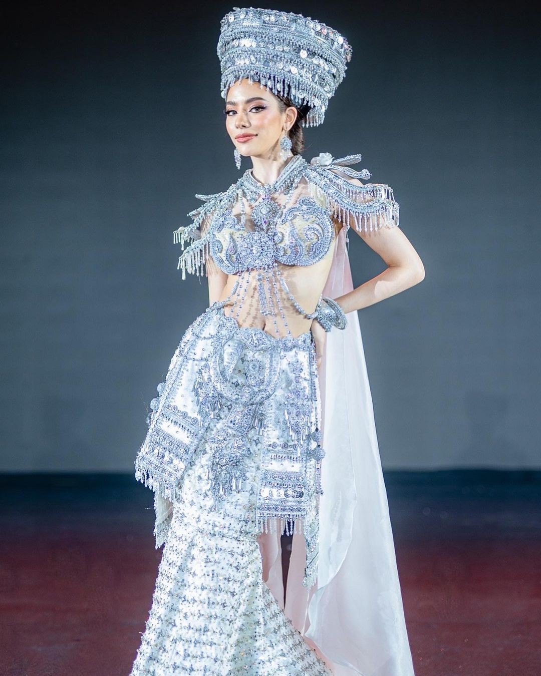 Màn trình diễn của người đẹp gốc Việt ở Hoa hậu Hòa bình Thái Lan - Ảnh 15.