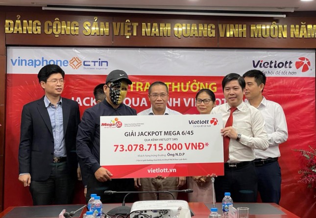 Mua Vietlott cho vui, bất ngờ trúng 73 tỷ đồng - Ảnh 1. Mua Vietlott cho vui, bất ngờ trúng 73 tỷ đồng - Ảnh 1.