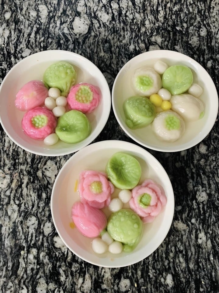 Chị em săn mua bánh trôi hình hoa siêu đẹp mắt cho ngày Tết Hàn thực - Ảnh 1. Chị em săn mua bánh trôi hình hoa siêu đẹp mắt cho ngày Tết Hàn thực - Ảnh 1.