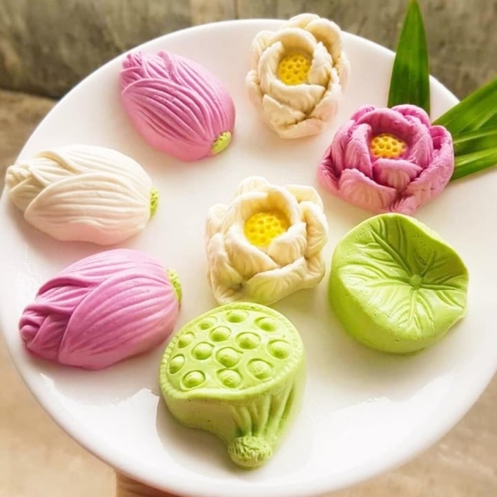 Chị em săn mua bánh trôi hình hoa siêu đẹp mắt cho ngày Tết Hàn thực - Ảnh 2. Chị em săn mua bánh trôi hình hoa siêu đẹp mắt cho ngày Tết Hàn thực - Ảnh 2.