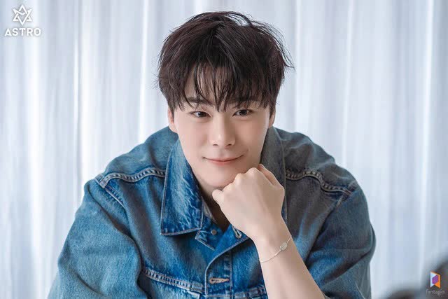 Lễ tang của Moonbin (ASTRO): Tổ chức riêng tư, 2 người bạn thân thiết của nam idol quá cố vắng mặt - Ảnh 7.