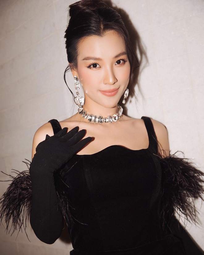 Ảnh hiếm của MC Hoàng Oanh khi tham gia cuộc thi sắc đẹp từ 10 năm trước - Ảnh 3. Ảnh hiếm của MC Hoàng Oanh khi tham gia cuộc thi sắc đẹp từ 10 năm trước - Ảnh 3.