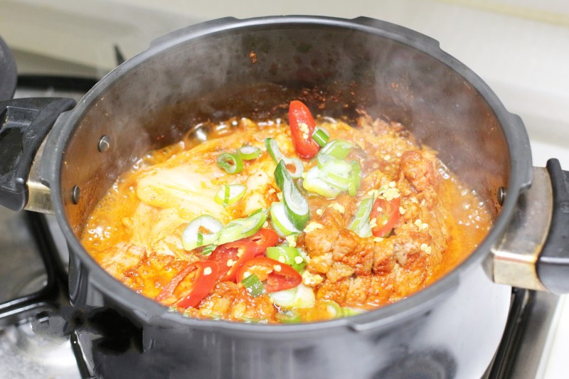 Thịt ba chỉ nấu theo cách này ngon lạ bất ngờ - Ảnh 6. Thịt ba chỉ nấu theo cách này ngon lạ bất ngờ - Ảnh 6.