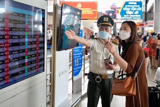 Vé máy bay rẻ bất thường: Có hay không việc găm hàng, ‘om’ giá? - Ảnh 1. Vé máy bay rẻ bất thường: Có hay không việc găm hàng, ‘om’ giá? - Ảnh 1.