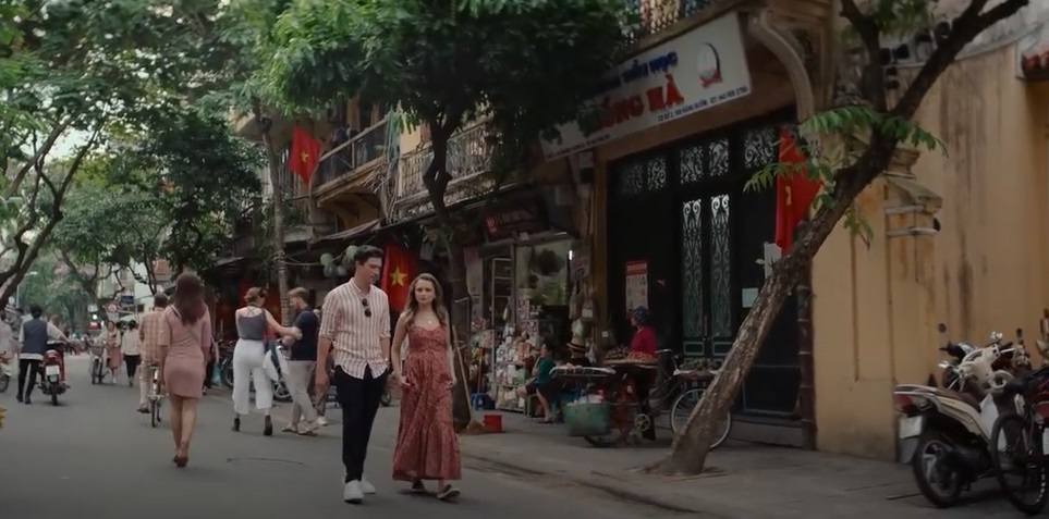 Điểm danh loạt thắng cảnh Việt được đưa lên phim hot Netflix: Đẹp thế nào mà làm du khách mê mẩn? - Ảnh 11.