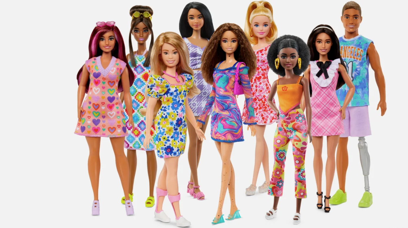 Búp bê Barbie mắc hội chứng Down lần đầu tiên được ra mắt trên thế giới, trở thành đại diện mới của vẻ đẹp đa dạng? - Ảnh 4.