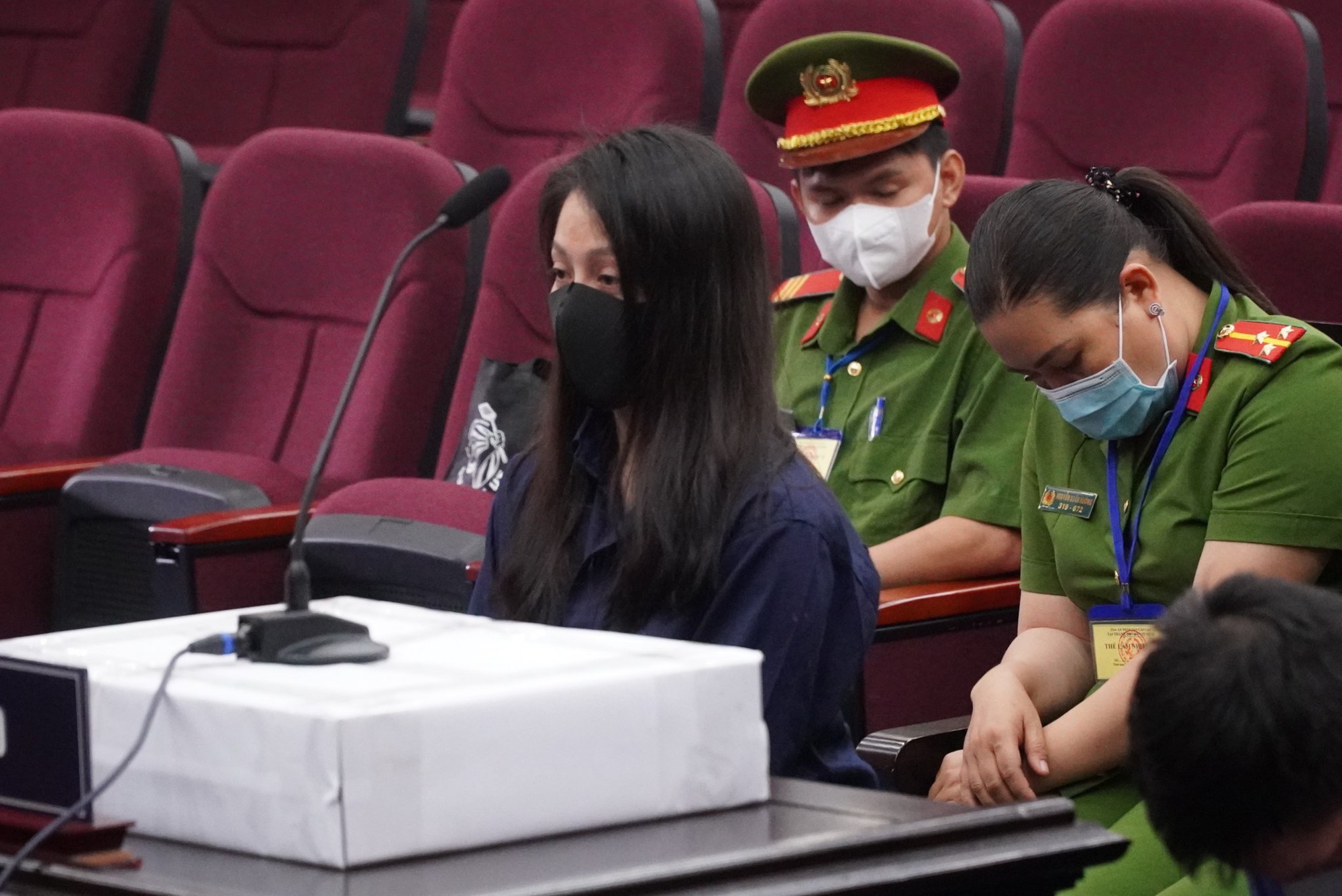 Hình ảnh Nguyễn Võ Quỳnh Trang và Nguyễn Kim Trung Thái tại phiên xử phúc thẩm - Ảnh 4.