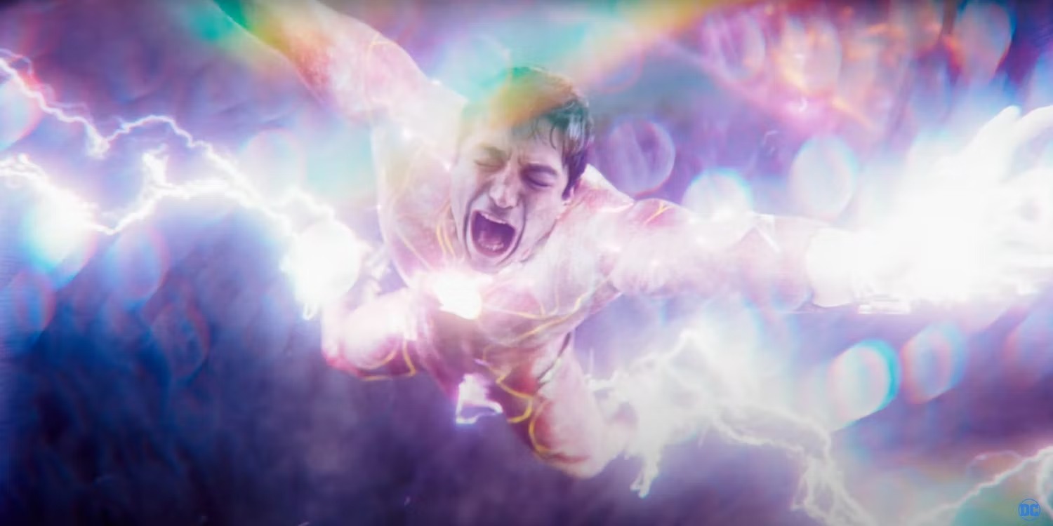 Soi trailer mới của The Flash: Đa vũ trụ sắp sụp đổ, dọn đường cho DCU mới của James Gunn? - Ảnh 11. Soi trailer mới của The Flash: Đa vũ trụ sắp sụp đổ, dọn đường cho DCU mới của James Gunn? - Ảnh 11.