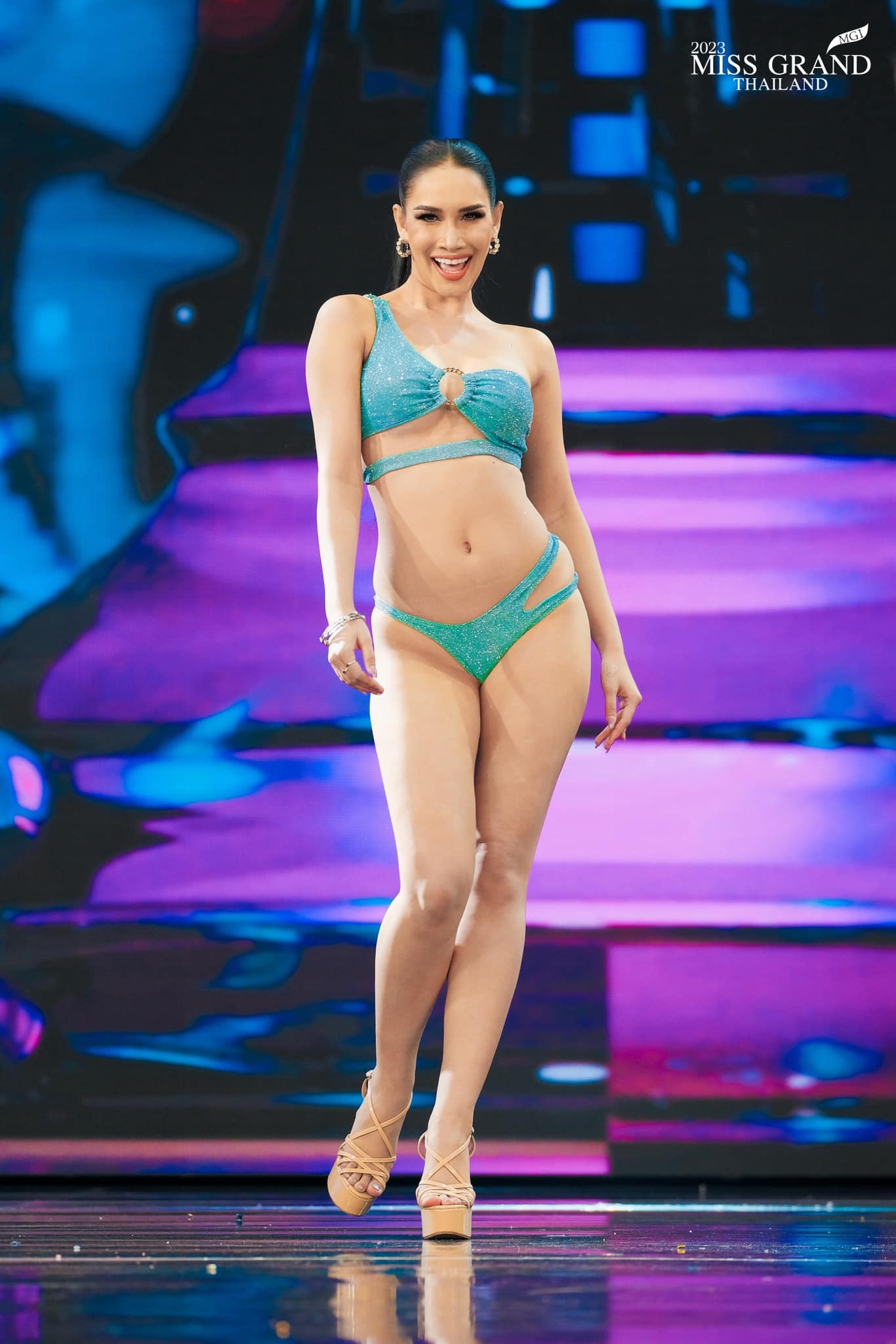 Người đẹp gốc Việt diễn bikini ở bán kết Hoa hậu Hòa bình Thái Lan - Ảnh 10.
