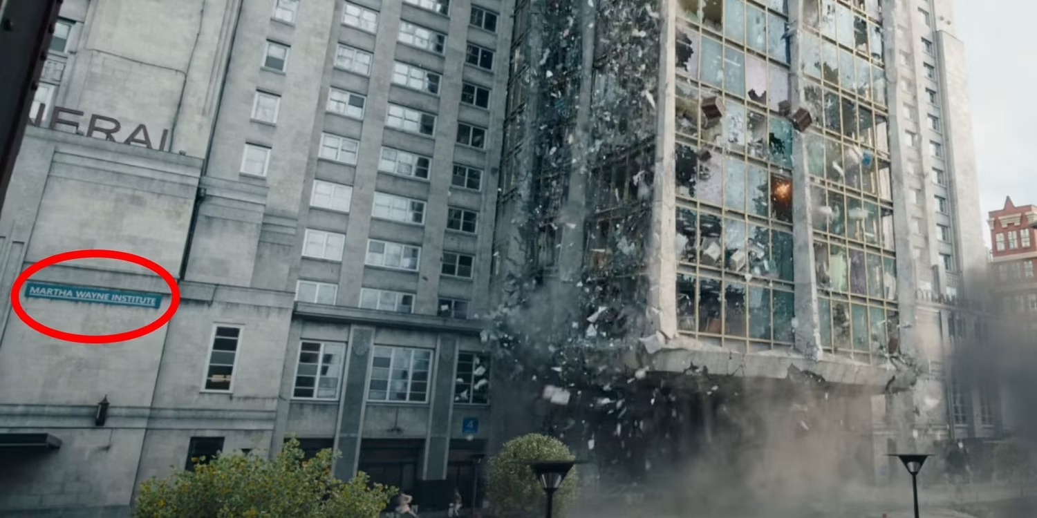 Soi trailer mới của The Flash: Đa vũ trụ sắp sụp đổ, dọn đường cho DCU mới của James Gunn? - Ảnh 5. Soi trailer mới của The Flash: Đa vũ trụ sắp sụp đổ, dọn đường cho DCU mới của James Gunn? - Ảnh 5.