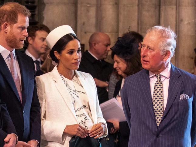 Dấu hiệu rạn nứt của Harry với Vua Charles và William - Ảnh 1.