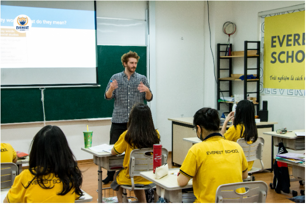 Ưu điểm nổi trội của chương tr&igrave;nh song bằng Cambridge tại Everest School - Ảnh 3.
