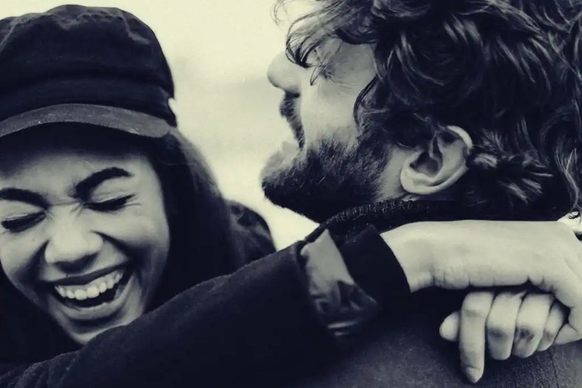 V&igrave; sao người th&ocirc;ng minh thường kh&oacute;... y&ecirc;u? - Ảnh 2.