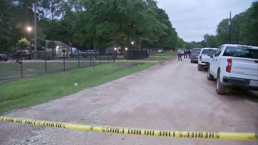 Xả súng tại Texas khiến 5 người thiệt mạng - Ảnh 2.