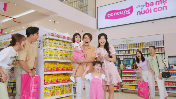 Từ NSƯT Kim Xu&acirc;n cho đến c&aacute;c cặp đ&ocirc;i gia đ&igrave;nh nổi tiếng kh&ocirc;ng hẹn m&agrave; gặp đều c&oacute; mặt tại Con Cưng, l&yacute; do thực sự l&agrave; g&igrave;? - Ảnh 4.