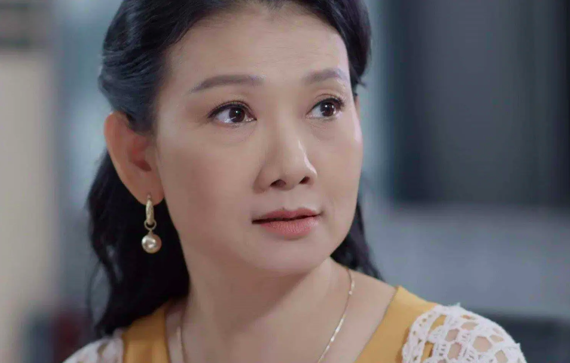 Mỹ Uyên - Bà mẹ bị chỉ trích nhiều nhất ở phim Việt: Hết cấm cản Mạnh Trường - Thùy Anh lại đến 'cổ xúy' con trai bỏ vợ theo 'tiểu tam'  - Ảnh 4.
