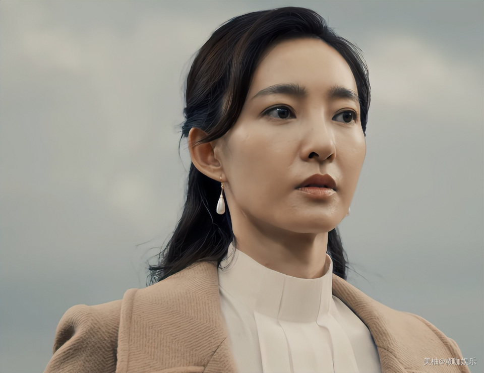'Nữ thần mặt mộc' bắt chước Song Hye Kyo nhưng thất bại nặng nề, còn bị chê 'diễn như chưa tỉnh ngủ' - Ảnh 5.