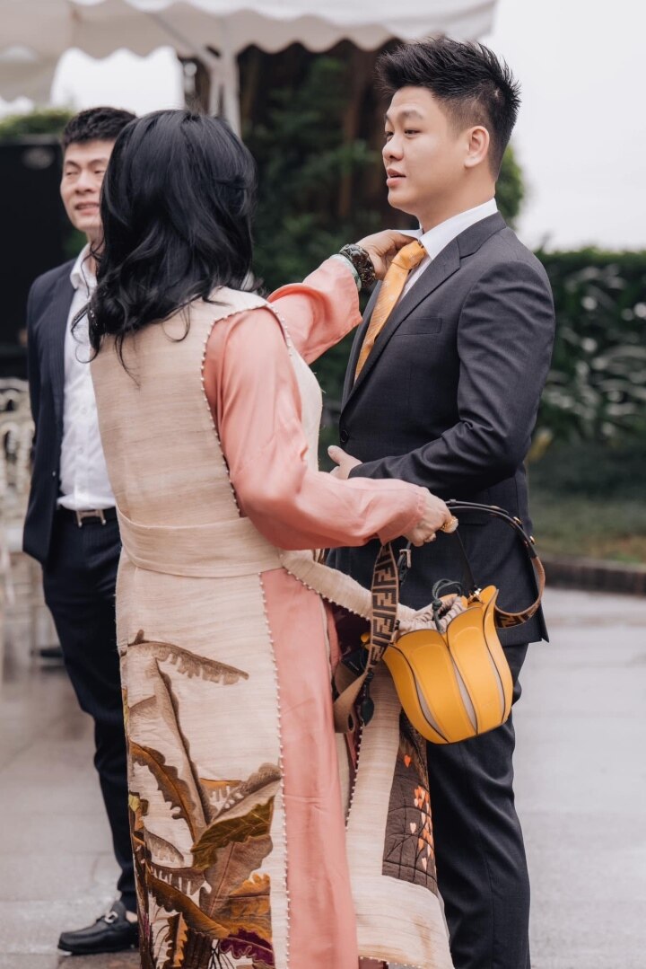 Sao Việt 8/4: Thanh Lam hạnh phúc trong đám cưới con trai riêng của hôn phu - Ảnh 2.