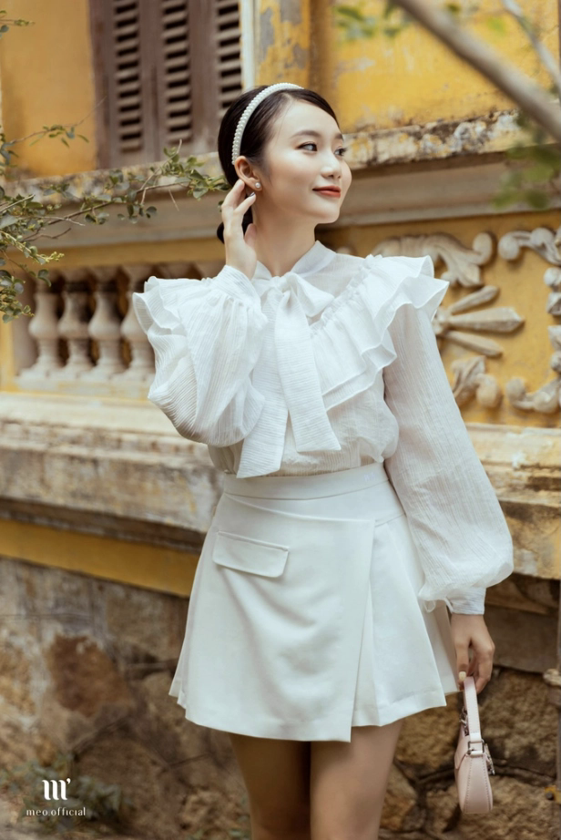 style đời thương chuẩn tinh tế, quý phái của á hậu được bạn trai doanh nhân cầu hôn - Ảnh 4.