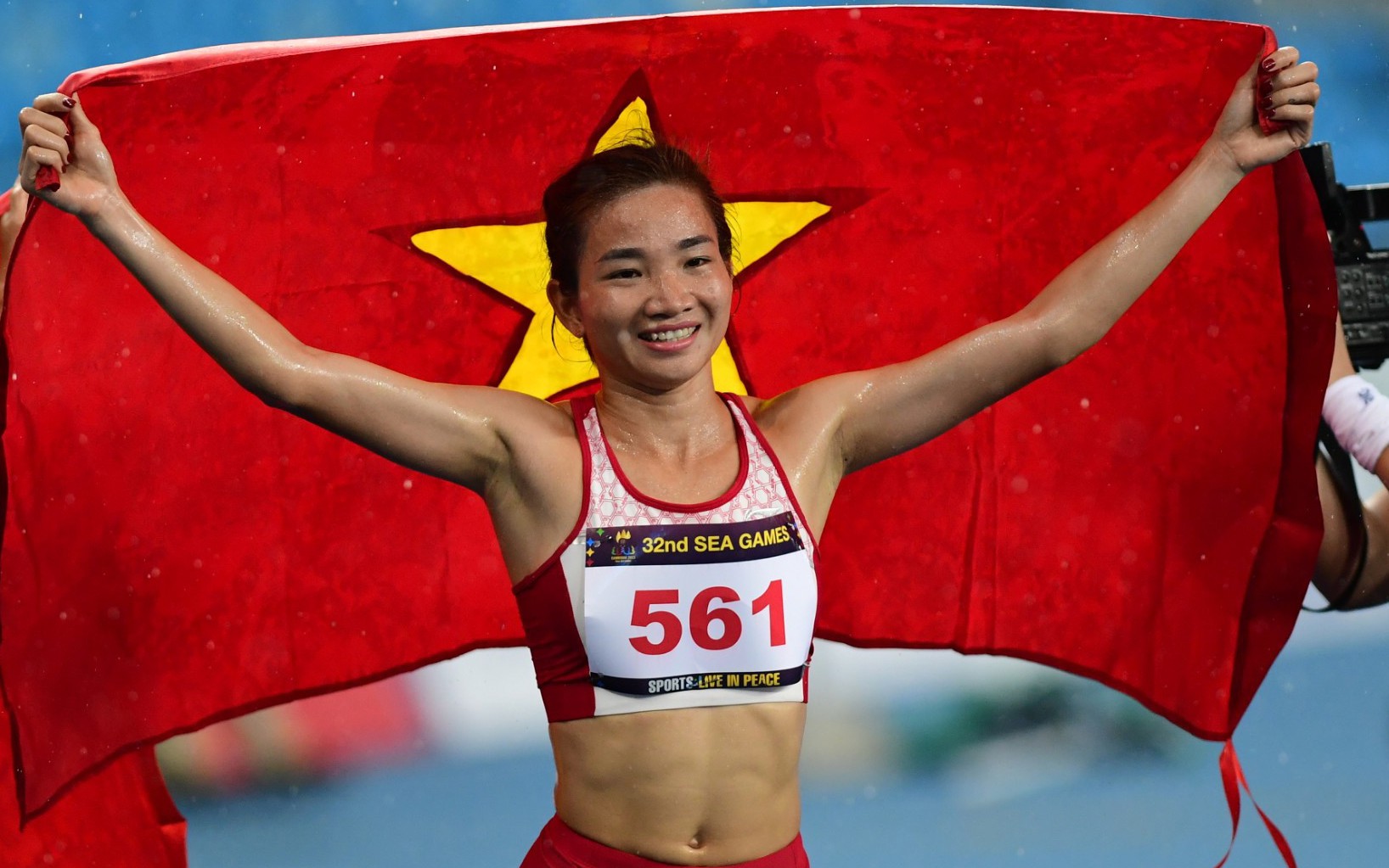 Chân dung Nguyễn Thị Oanh - cô gái Bắc Giang giành 2 HCV SEA Games trong vòng 20 phút: Nghị lực phi thường tạo nên &quot;nữ hoàng điền kinh&quot;