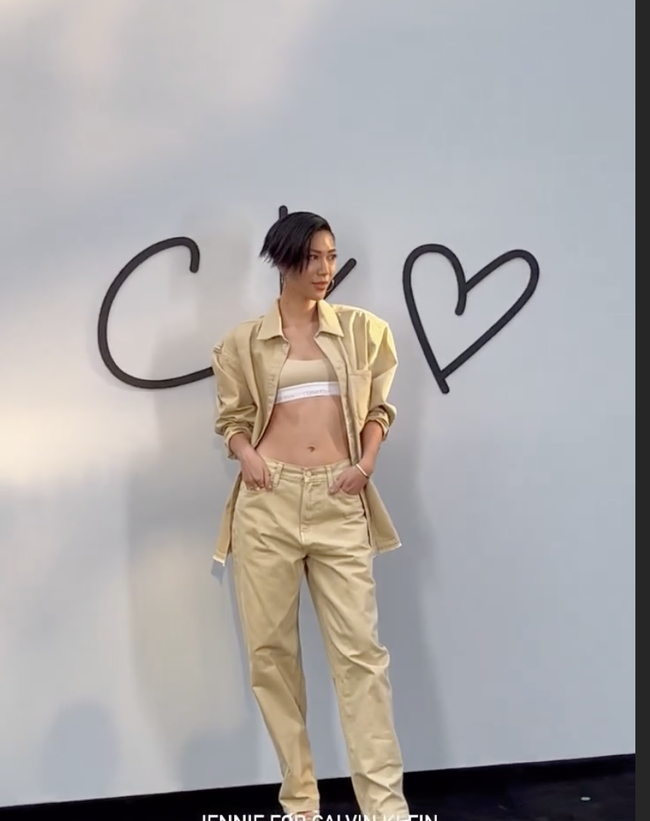 Cam thường “bó tay” trước dàn sao châu Á tại sự kiện Calvin Klein: Jennie khoe body đỉnh, Jungkook da đẹp ngỡ ngàng - Ảnh 9.