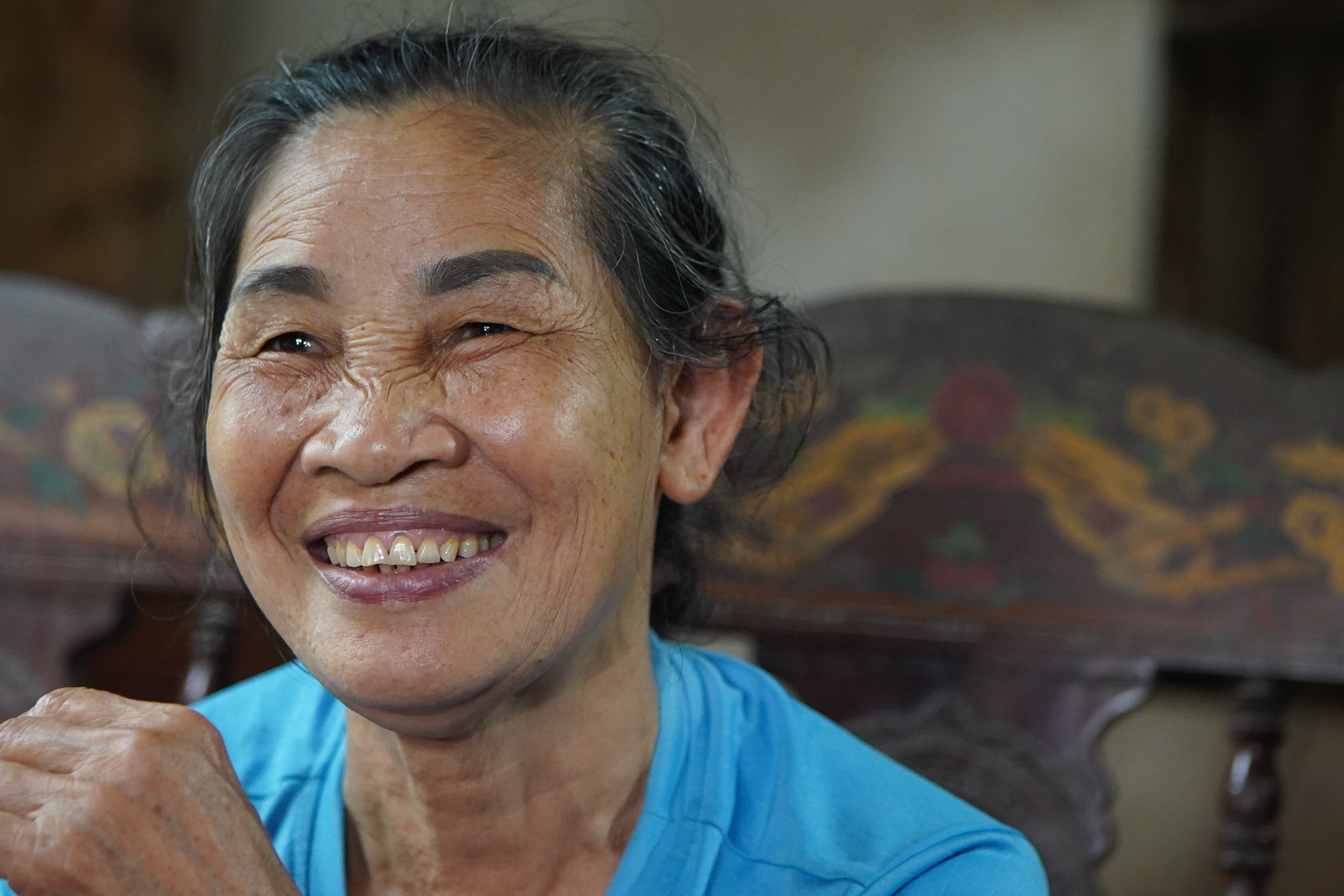 Bà Nguyễn Thị Hưởng phấn khởi khi nói về con gái