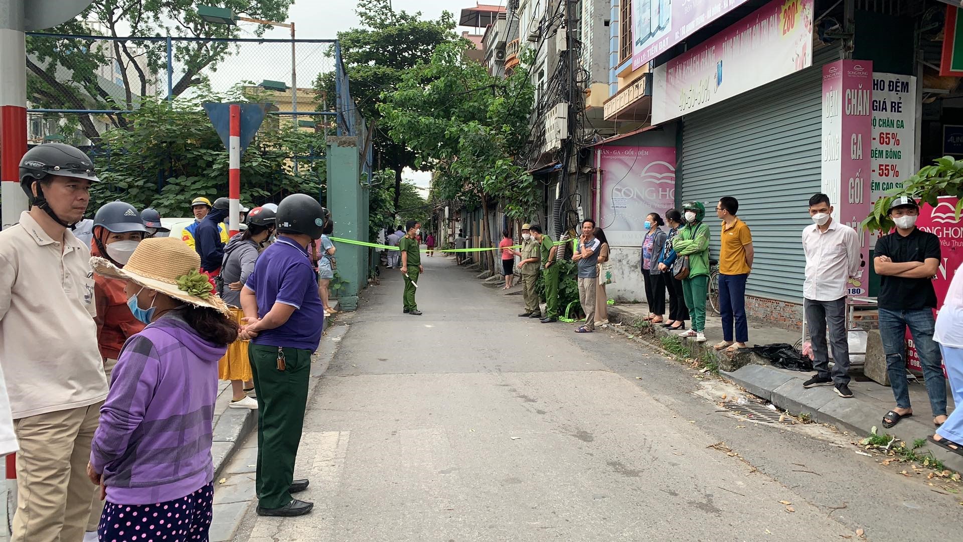 Hiện trường đang được phong tỏa (Ảnh Lao Động)