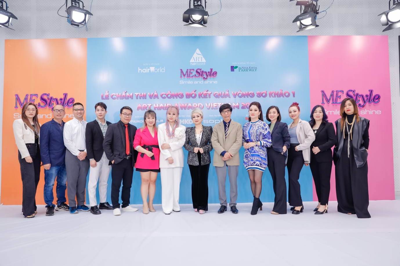 Art Hair Award Vietnam: Cuộc đua “tự tin - tỏa sáng” của 30 thí sinh ấn tượng - Ảnh 1. Art Hair Award Vietnam: Cuộc đua “tự tin - tỏa sáng” của 30 thí sinh ấn tượng - Ảnh 1.