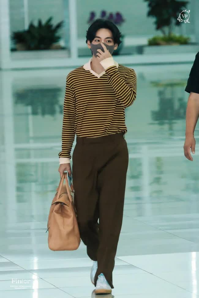 Nam idol Kbiz được tạp chí Nhật gọi là biểu tượng thời trang sân bay nhờ style đẹp xuất sắc, netizen nghe xong đồng lòng: Đúng là hợp Jennie! - Ảnh 4.