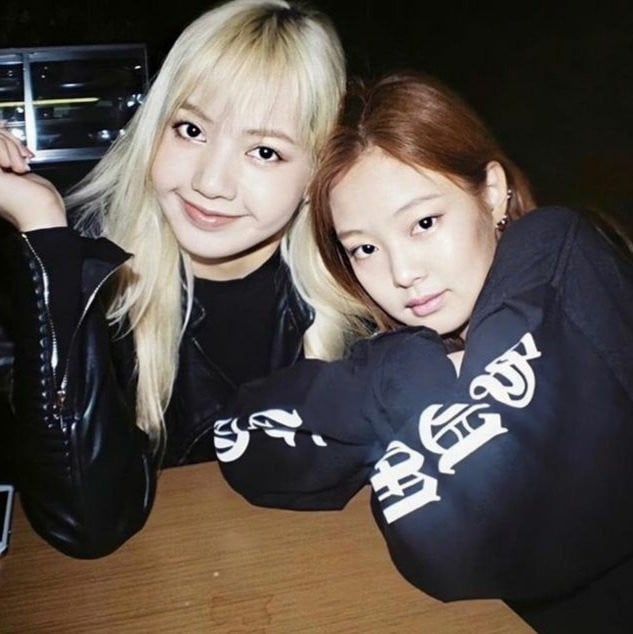 &ldquo;Đ&agrave;o&rdquo; lại loạt ảnh BLACKPINK trước khi ra mắt: Netizen bất ngờ đổ dồn sự ch&uacute; &yacute; v&agrave;o nhan sắc xuất ch&uacute;ng của &ldquo;c&ocirc; g&aacute;i thứ 5&rdquo; - Ảnh 6.