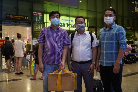 Cứu 3 trẻ ngộ độc botulinum do chả lụa, thuốc giải &quot;vụ cá ủ muối chua&quot; lại chuyển từ Quảng Nam về TPHCM - Ảnh 2.