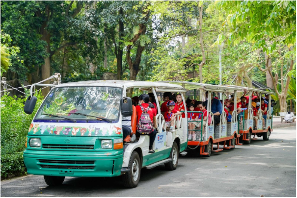 Học sinh trường quốc tế đắm chìm trong thế giới động vật kỳ thú ngay giữa trung tâm thành phố - Ảnh 8.