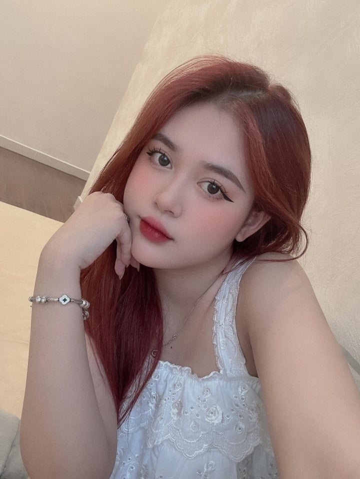 Vợ cầu thủ Vũ Tiến Long U22 Việt Nam: Gương mặt xinh đẹp, vóc dáng gợi cảm - Ảnh 11. Vợ cầu thủ Vũ Tiến Long U22 Việt Nam: Gương mặt xinh đẹp, vóc dáng gợi cảm - Ảnh 11.