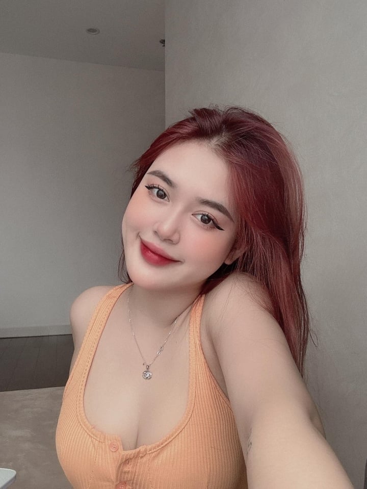 Vợ cầu thủ Vũ Tiến Long U22 Việt Nam: Gương mặt xinh đẹp, vóc dáng gợi cảm - Ảnh 6. Vợ cầu thủ Vũ Tiến Long U22 Việt Nam: Gương mặt xinh đẹp, vóc dáng gợi cảm - Ảnh 6.
