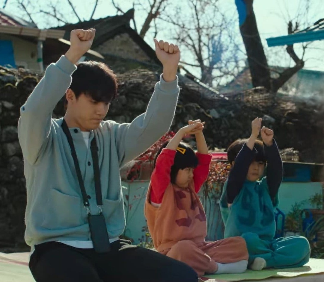 Lee Do Hyun và 2 nhóc tỳ hợp thành bộ ba 'báo làng báo xóm' gây sốt màn ảnh Hàn - Ảnh 4.