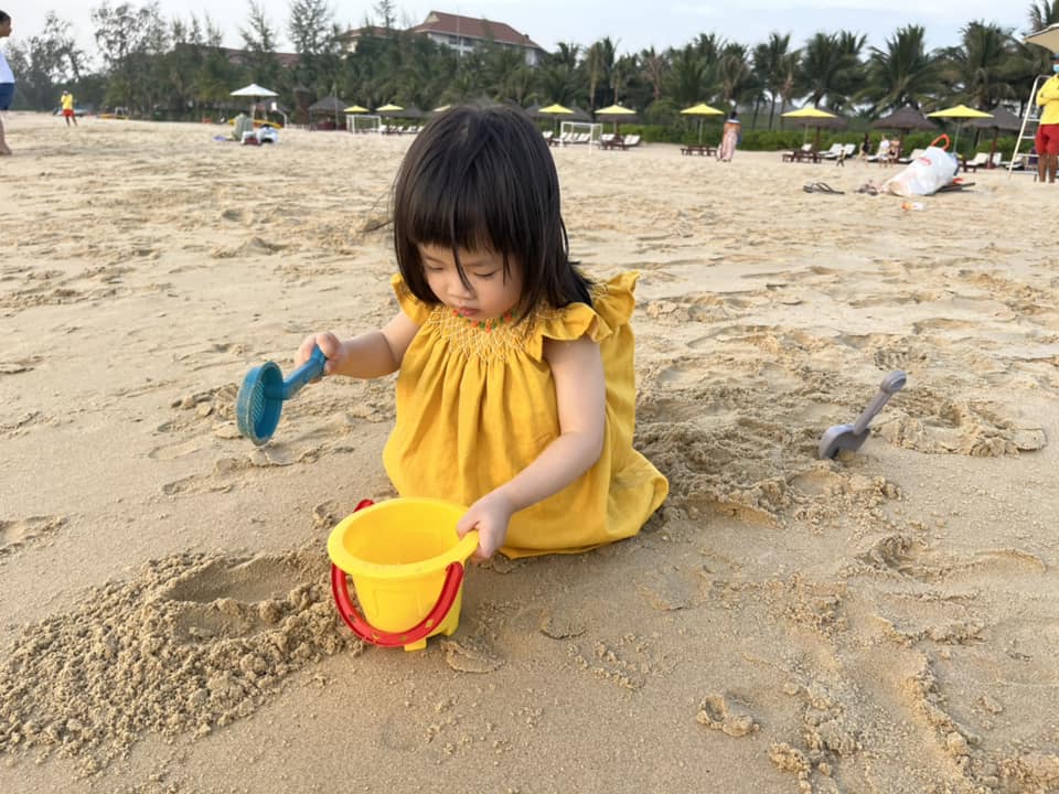 Ba mẹ hay than phiền "đi du lịch c&ugrave;ng con qu&aacute; mệt" l&agrave; do chưa biết đến 6 điều k&igrave; diệu n&agrave;y - Ảnh 2.