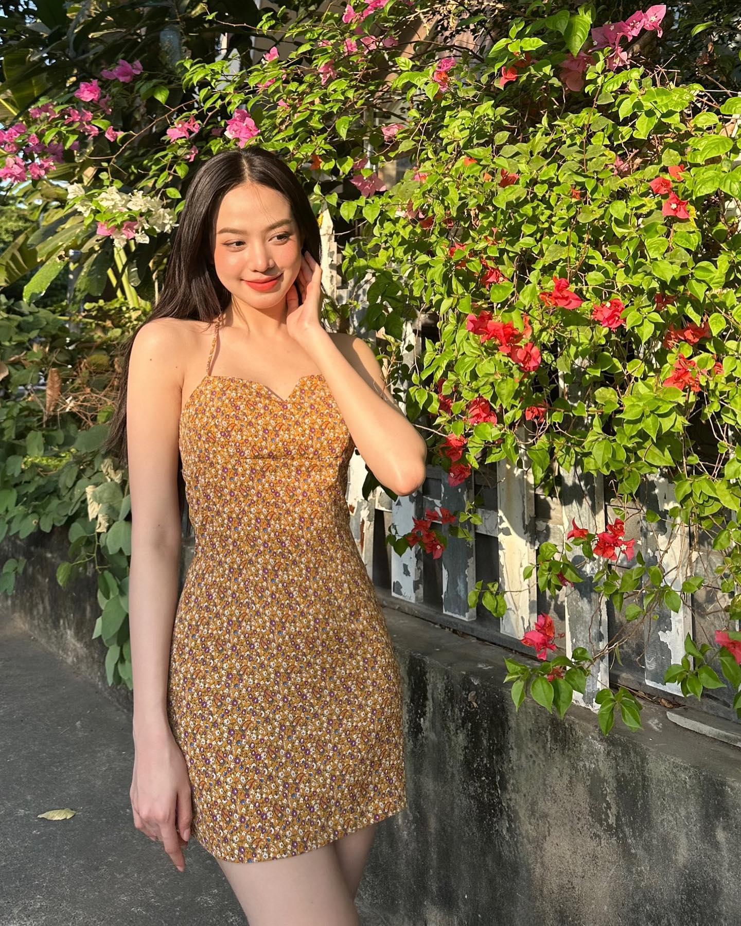 Váy hoa phủ sóng phong cách mùa hè của các mỹ nhân Việt - Ảnh 3.