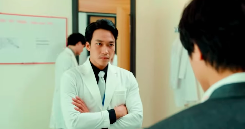 Lâm Thanh Nhã học làm bác sĩ phẫu thuật để đóng 'Good Doctor' bản Việt - Ảnh 1.