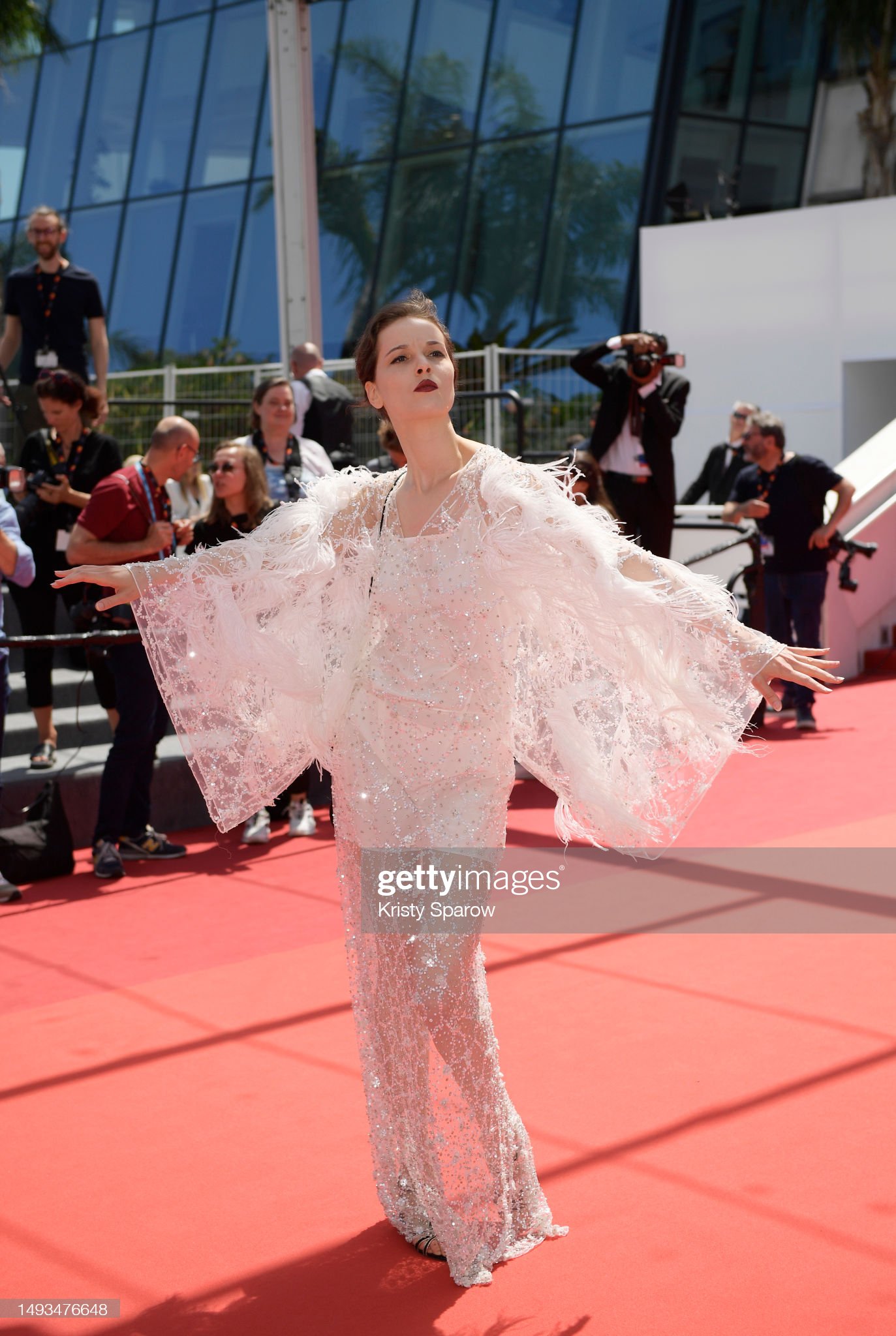 Thảm đỏ LHP Cannes ngày 11: &quot;Bà nội trợ kiểu Mỹ&quot; Eva Longoria xinh đẹp và quyến rũ, lấn át cả dàn sao - Ảnh 14.