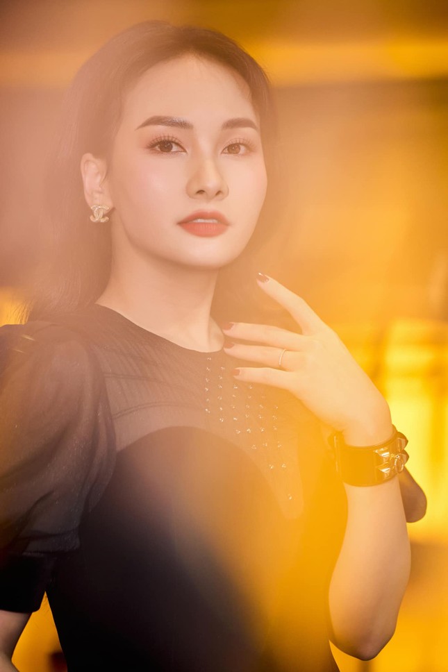 Bảo Thanh cảm ơn chồng trên sóng truyền hình - Ảnh 1. Bảo Thanh cảm ơn chồng trên sóng truyền hình - Ảnh 1.