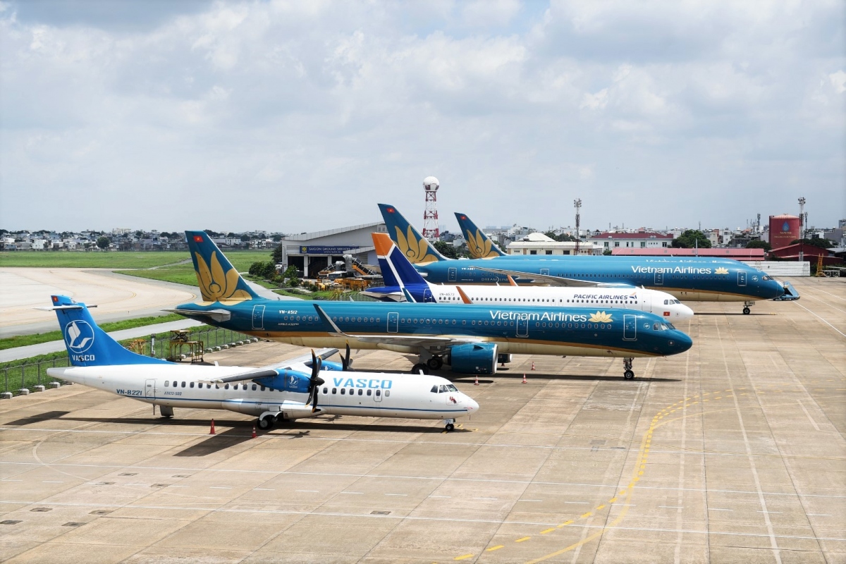 &quot;Nóng&quot; vé máy bay dịp cao điểm hè, Vietnam Airlines tăng 30% chuyến bay nội địa - Ảnh 1.
